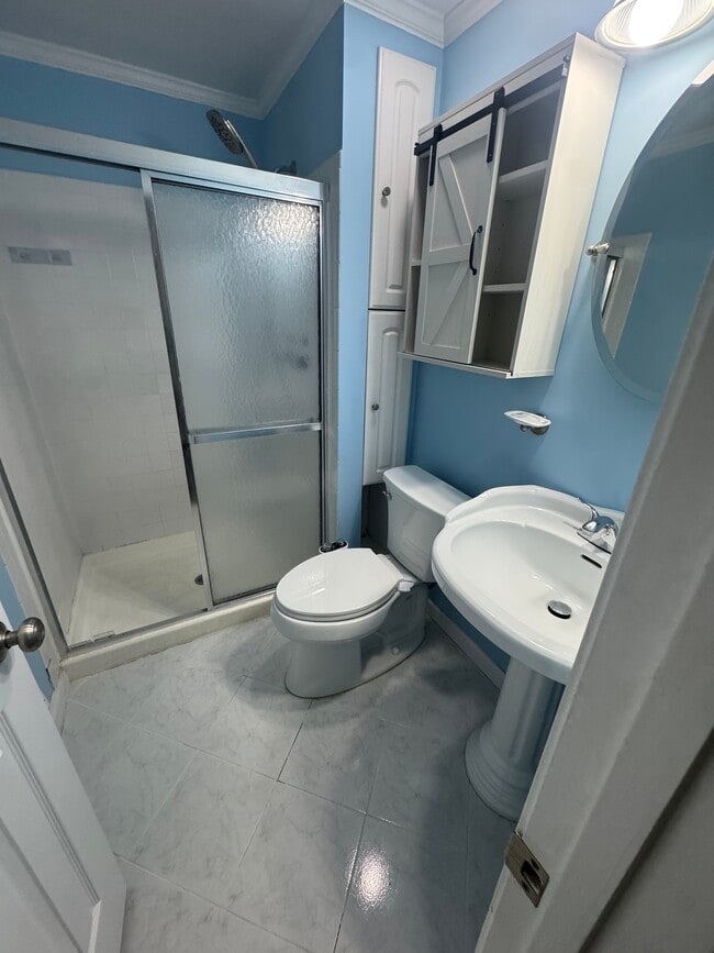 Building Photo - 19621 Sparr Spring Rd