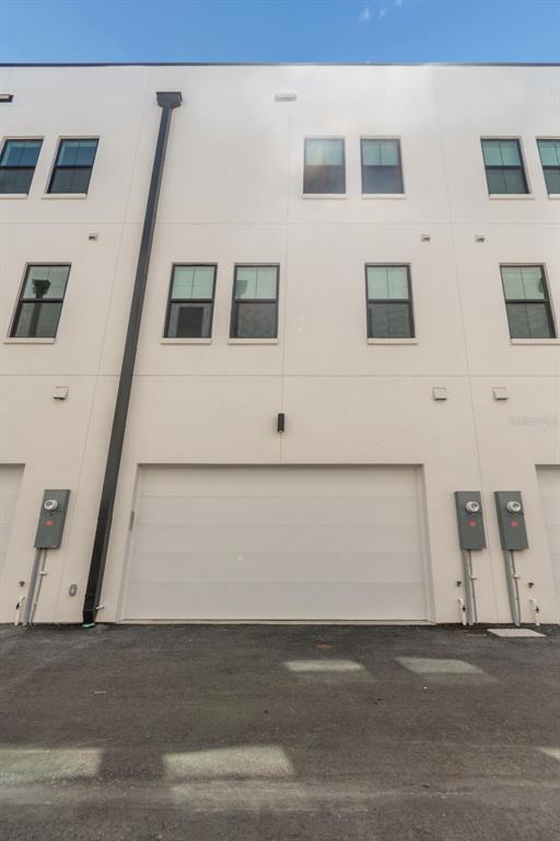 Building Photo - 1218 E Kay St