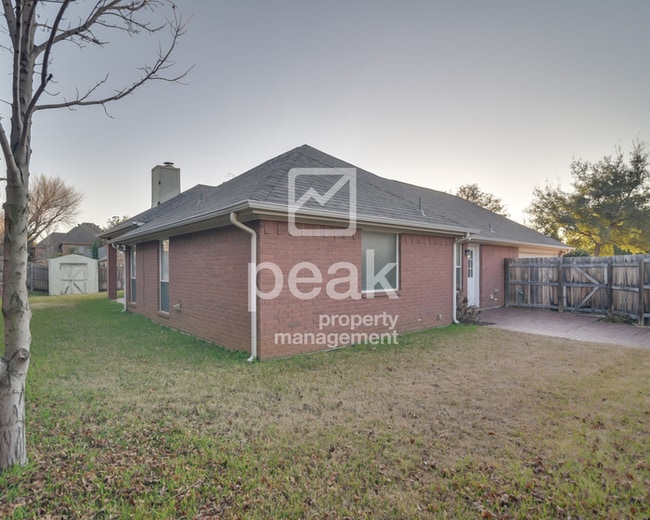Building Photo - $2745! 3 Bedroom/ 2 Bathroom Home for Rent in KELLER ISD!  Free application through 8/10! See inf...