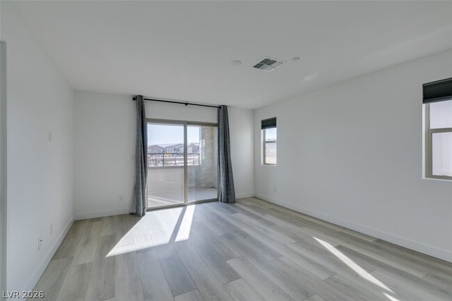 Building Photo - 11537 Cedar Shore Ave