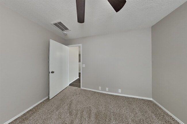 Building Photo - 14938 Sugar Mist Ln