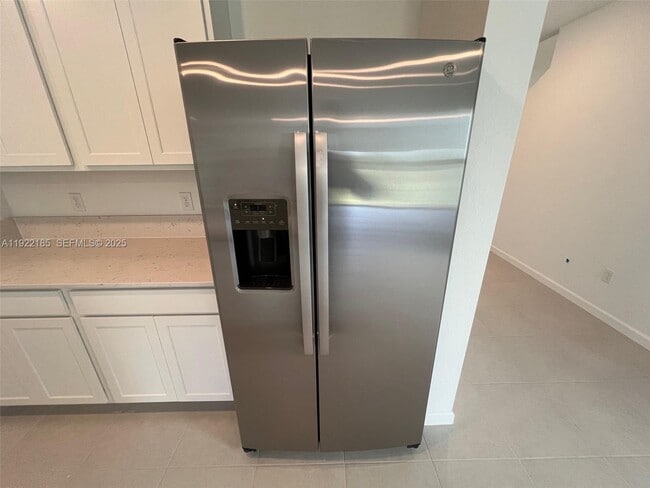 Building Photo - 5885 Sweetwood Dr