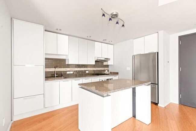 Building Photo - 141 Dorchester Ave