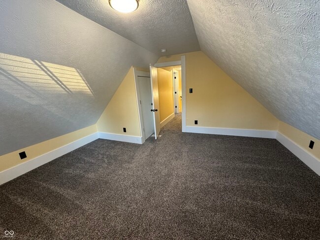 Building Photo - 449 Yandes St
