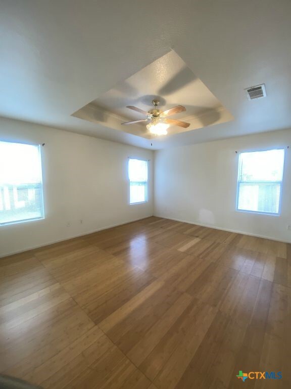 Building Photo - 5406 Oster Dr