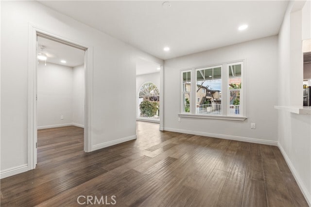 Building Photo - 11639 Menlo Ave