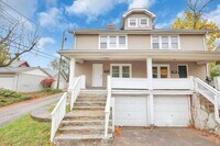 Building Photo - 1038-1040 Forest St