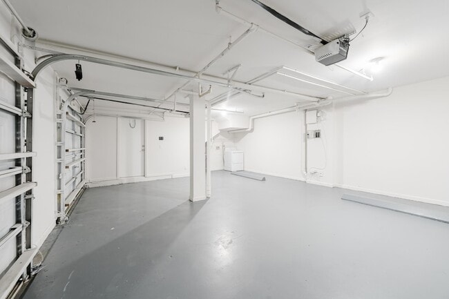 Building Photo - 20889 St Andrews Blvd