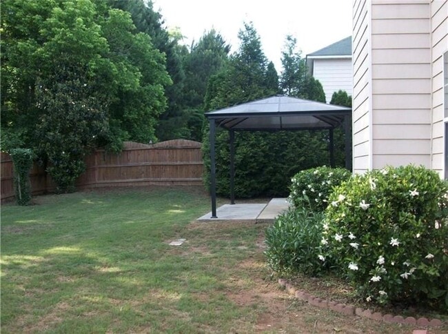 Building Photo - 7098 Cavender Dr SW