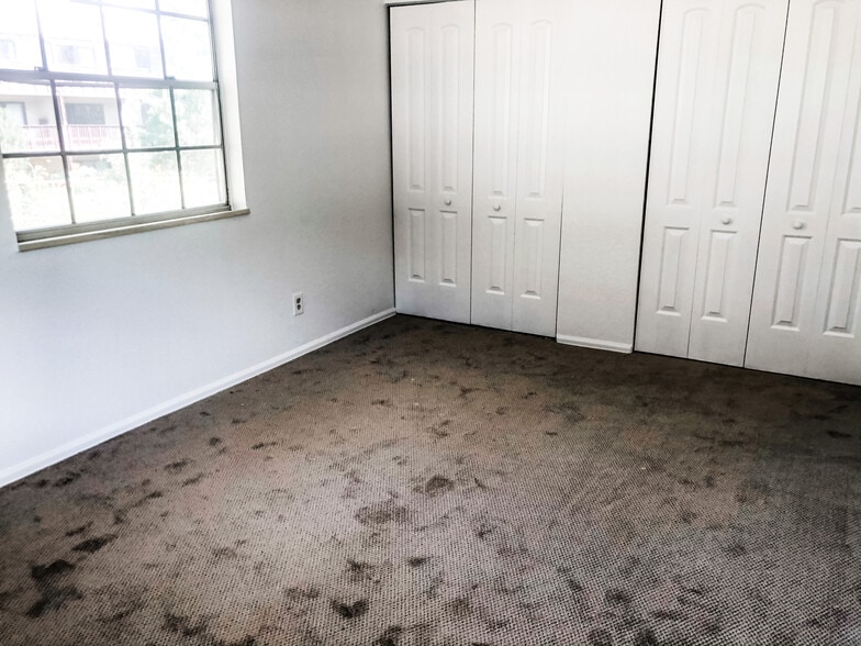 Building Photo - 3250 Oneal Cir