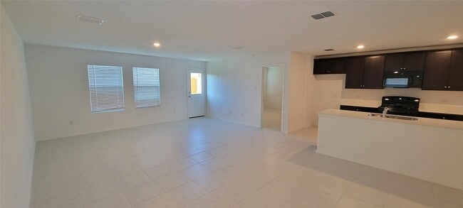 Building Photo - 2636 Turtle Dove Dr