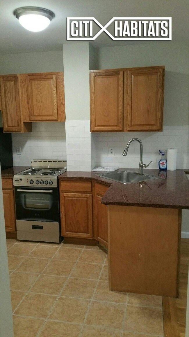 Primary Photo - 55 1st Ave