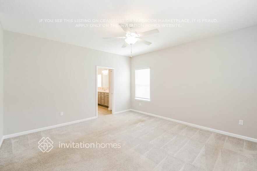 Building Photo - 9823 Lemon Grass Ln