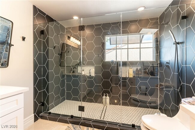 Building Photo - 2845 Queens Courtyard Dr