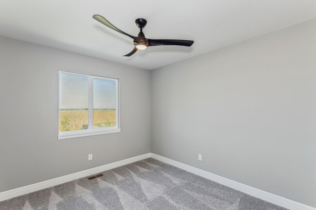 Building Photo - Executive rental in Andover School District!!