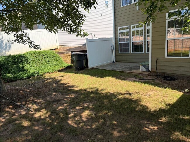 Building Photo - 997 Pierce Brennen Dr NE