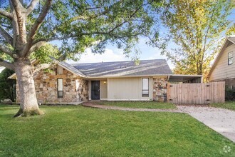 Building Photo - 6885 Silver Hill Ln