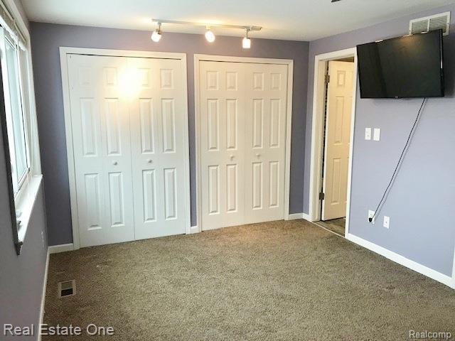 Building Photo - 37736 Charter Oaks Blvd