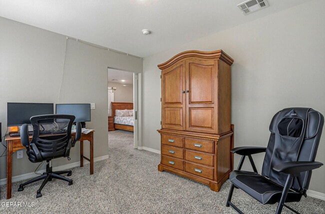 Building Photo - 672 La Entrada Cir