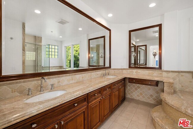 Building Photo - 16649 Cll Haleigh