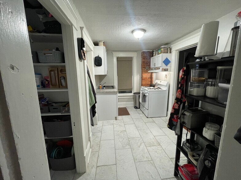 Building Photo - 1157 Michigan Ave