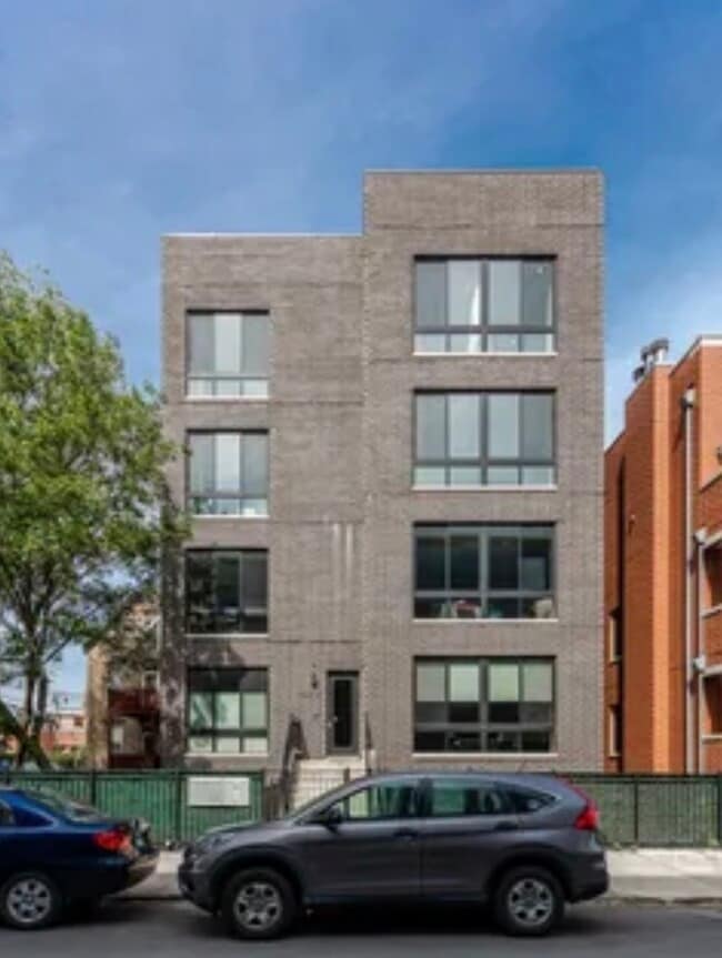 Building Photo - 1618 N Bosworth Ave