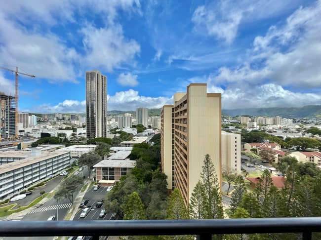 Building Photo - 1610 Kanunu St