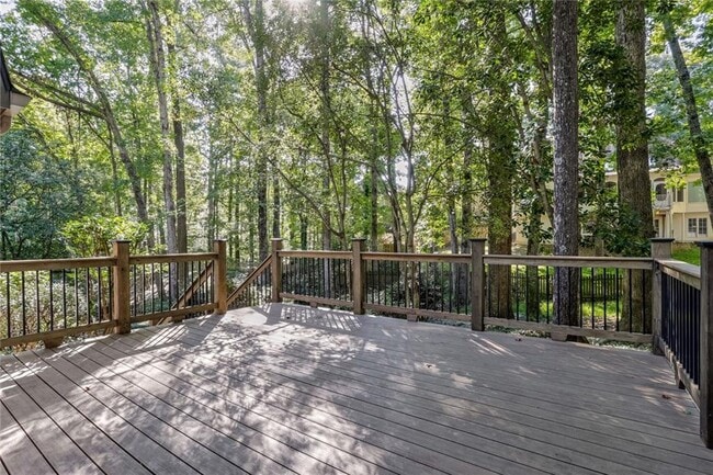 Building Photo - 4624 Mountain Creek Dr
