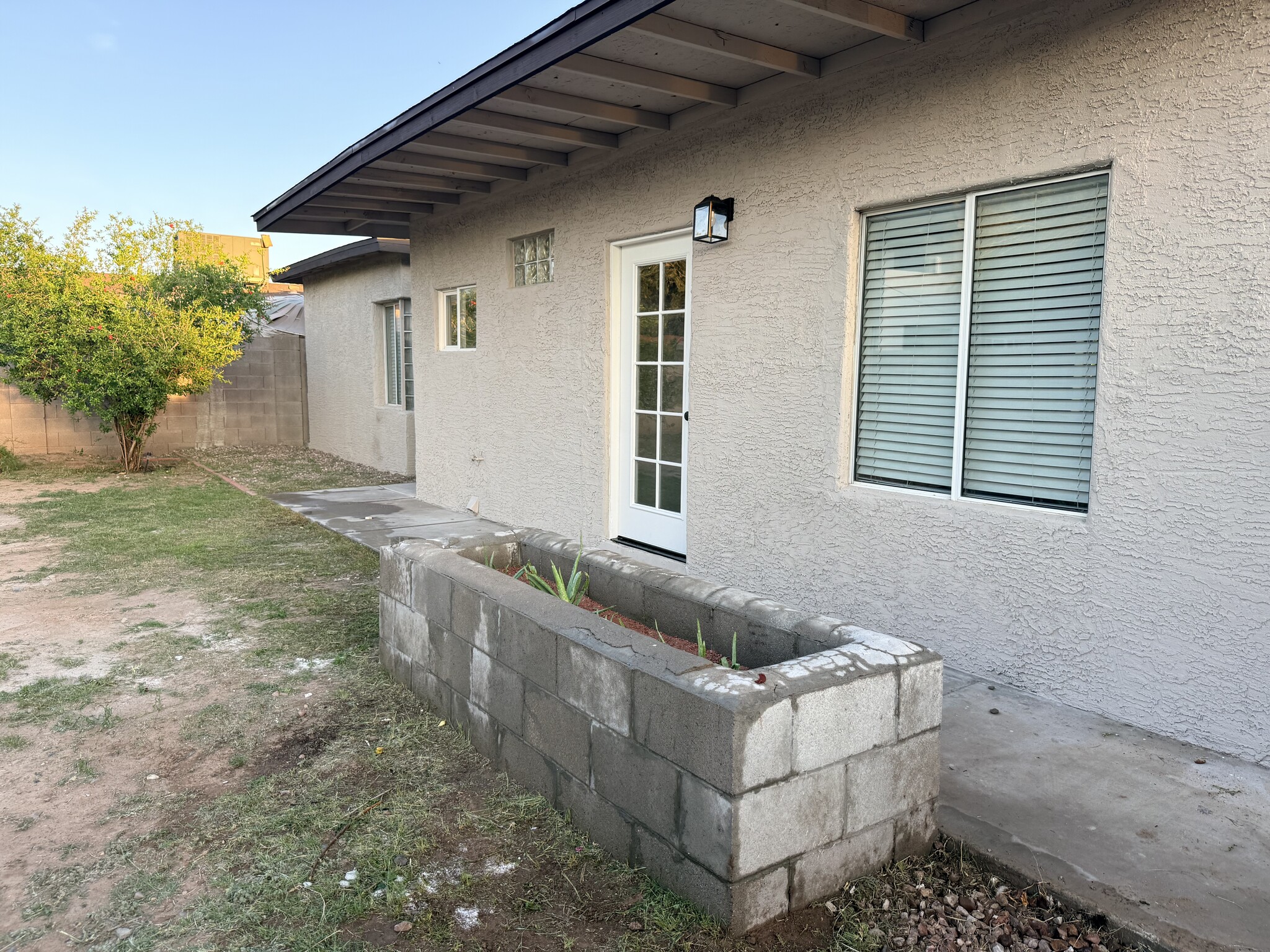 Back view - 402 E 1st St