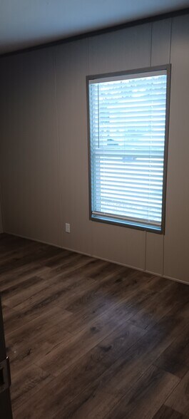 Building Photo - 49 Thousand Oaks Dr