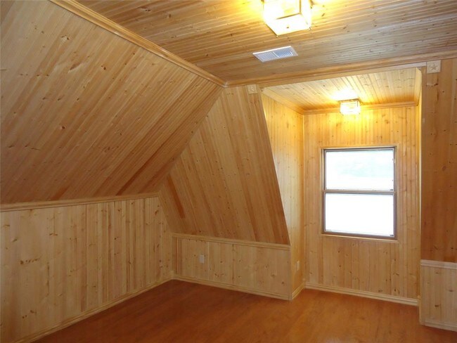 Building Photo - 10519 Brentway Dr