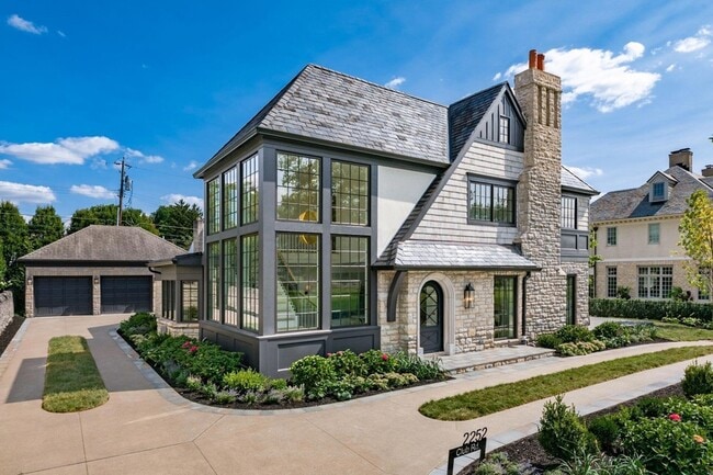 Building Photo - 2252 Club Rd