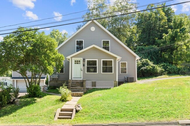 Building Photo - 48A E Pembroke Rd