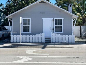 Building Photo - 107 Stirling Rd