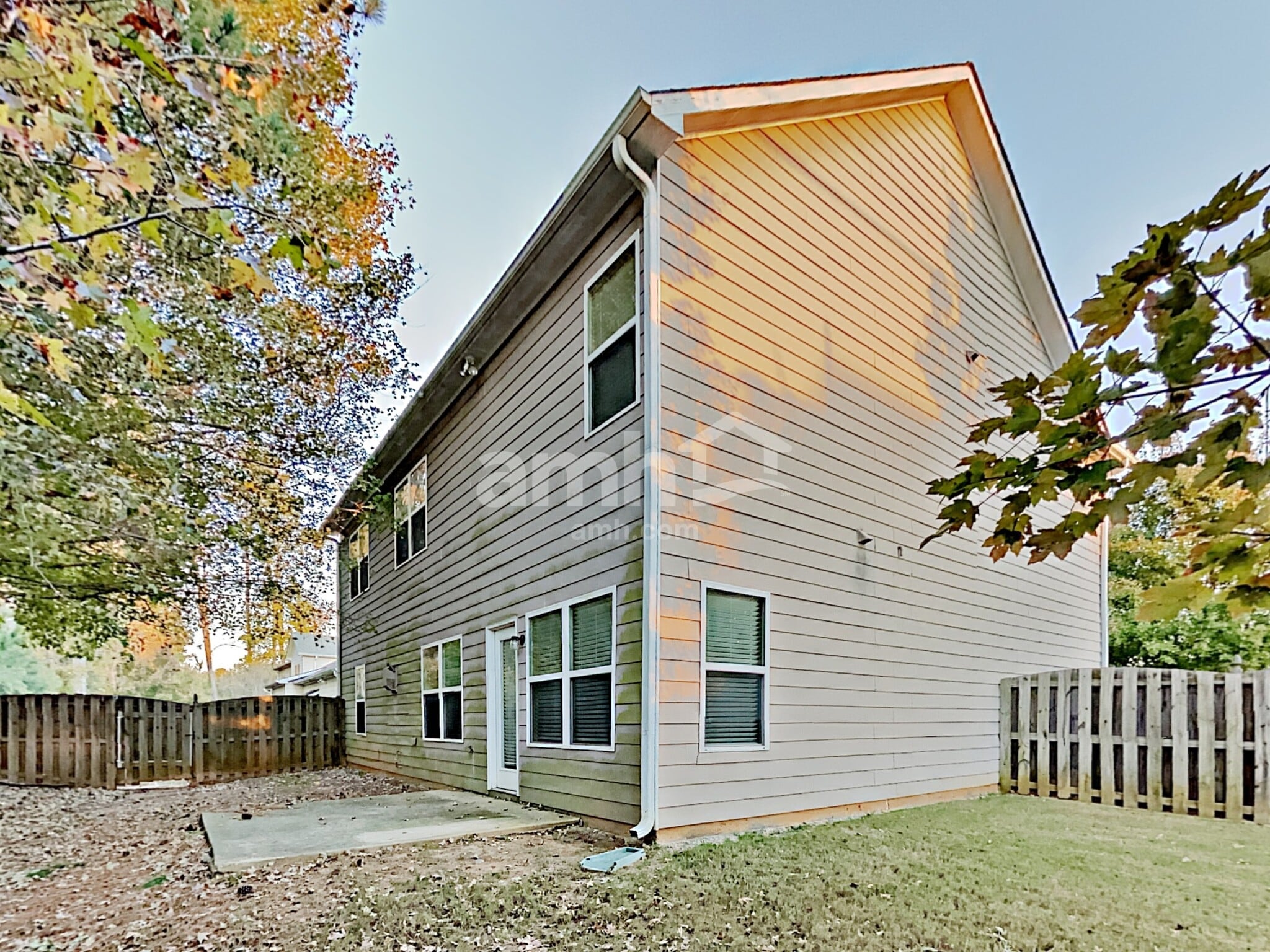 Building Photo - 3840 Aspen Springs