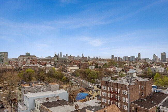 Building Photo - 3 Perrine Ave