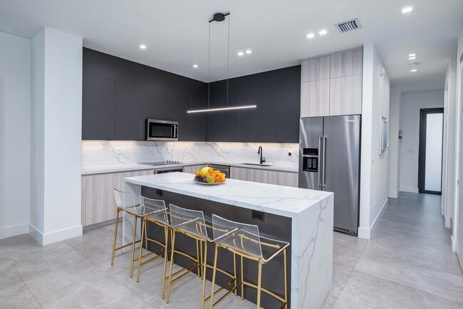 Building Photo - 6864 SW 80th St