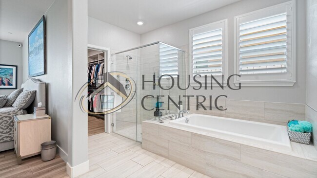 Building Photo - Gorgeous 1-Story Solar Home in Highly Pres...