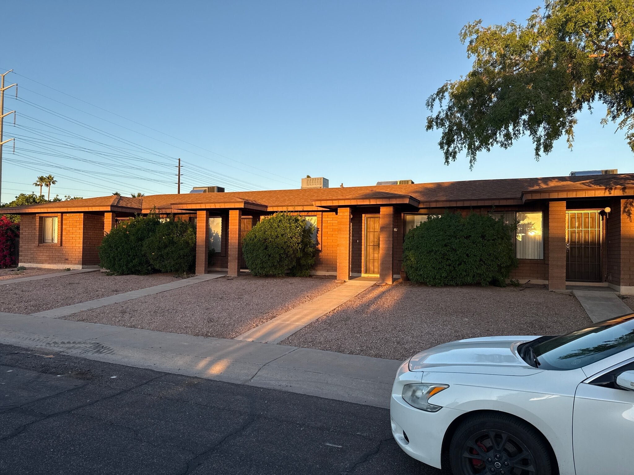 Building Photo - 5825 E University Dr