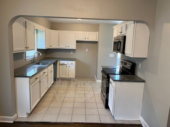 Building Photo - 2512 Accasia Dr