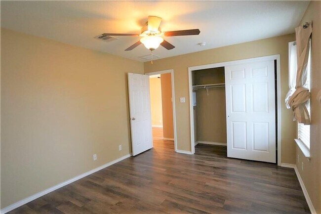 Building Photo - 201 Edwin