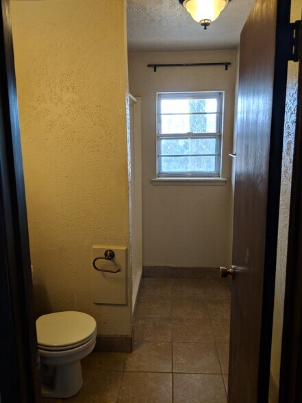 Guest Bathroom - 5235 Highway NN