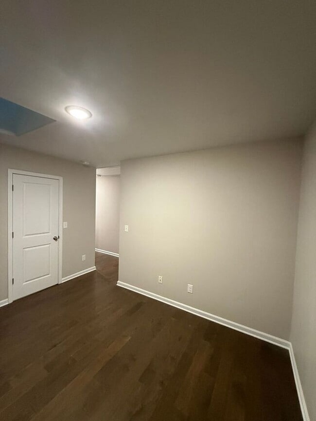 Building Photo - **Charming 3-Bedroom Home in Peaceful Stan...
