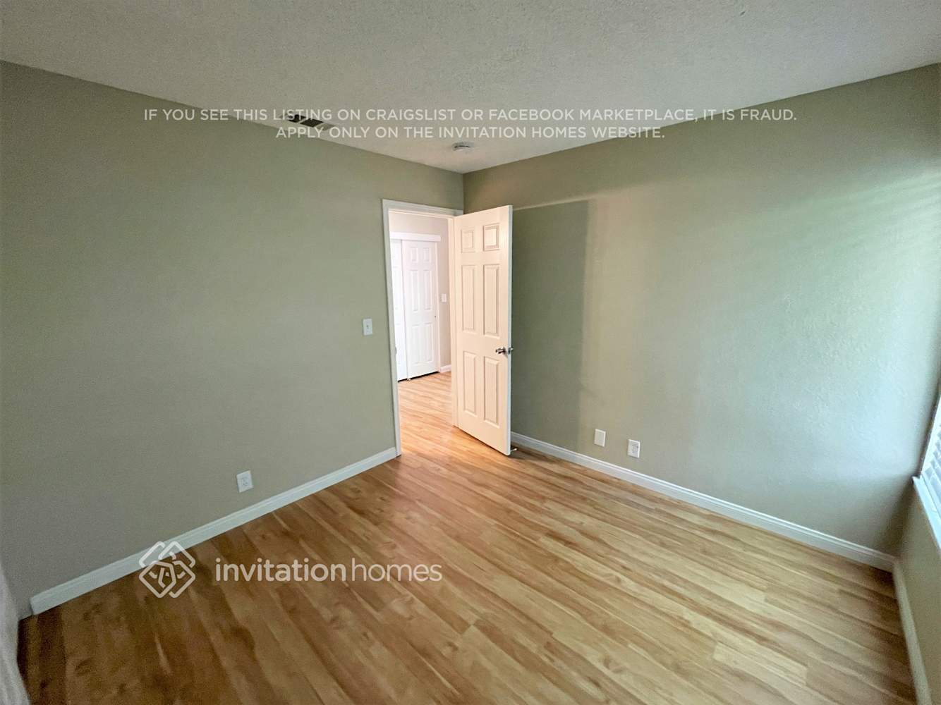 Building Photo - 10059 Glen Grove Ct