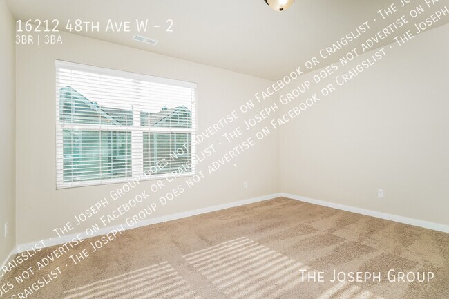 Building Photo - 16212 48th Ave W