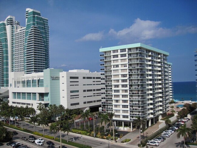 Building Photo - 3800 S Ocean Dr