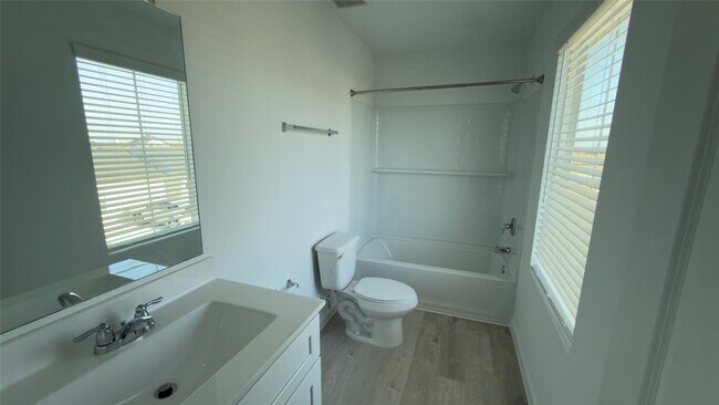 Building Photo - 30523 Bladnoch Ln