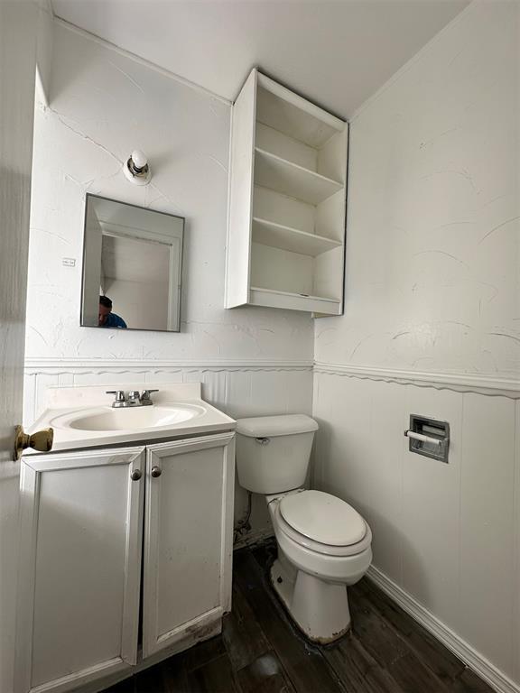 Building Photo - 3121 Delmar Rd