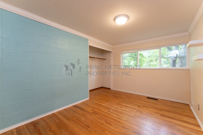 Building Photo - 1646 152nd Ave SE