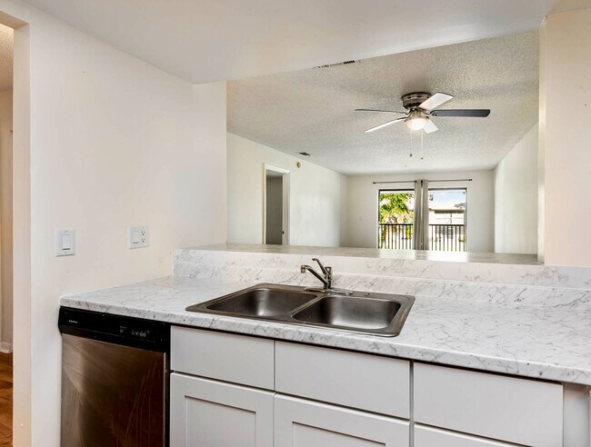 Building Photo - 1029 Regency Dr